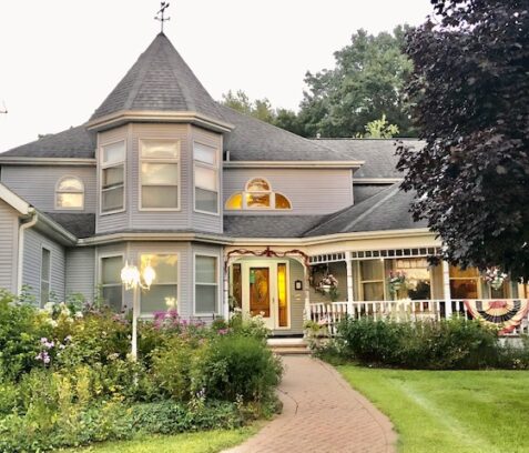 Cameo Rose Victorian Country Inn | A Madison, Wisconsin Area Bed and ...